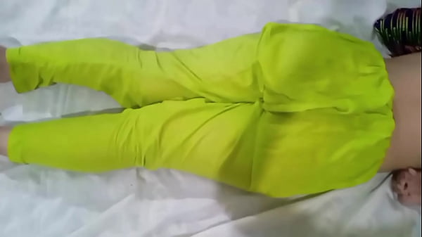 desi habhi massage by Dever at home Desi Indian homemade Bhabhi Show Off All Sexy Bady Bhabhi ki Gand ki message ke